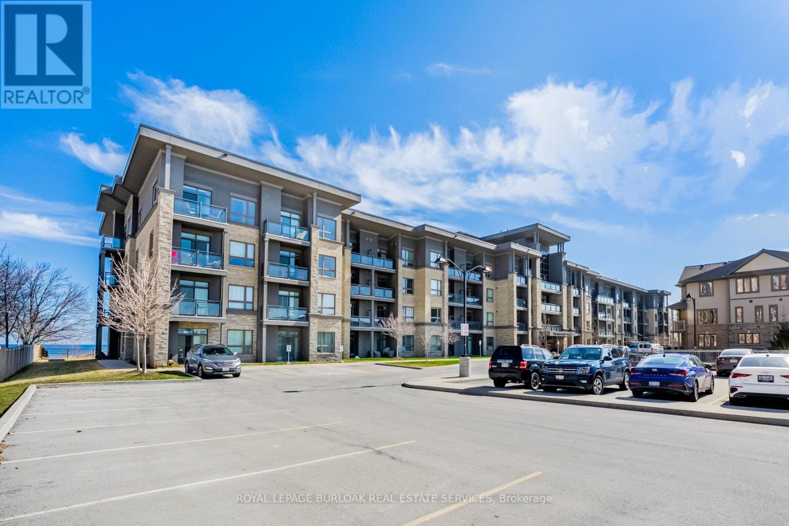 Apartment at 209 - 35 SOUTHSHORE CRESCENT, Hamilton (Lakeshore)