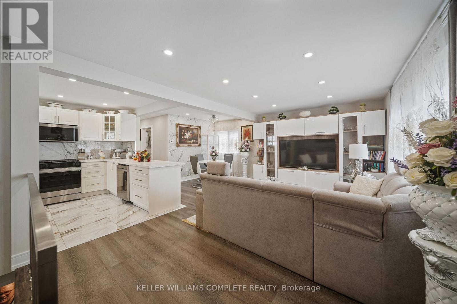Detached at 4456 SIXTH AVENUE, Niagara Falls (Downtown)