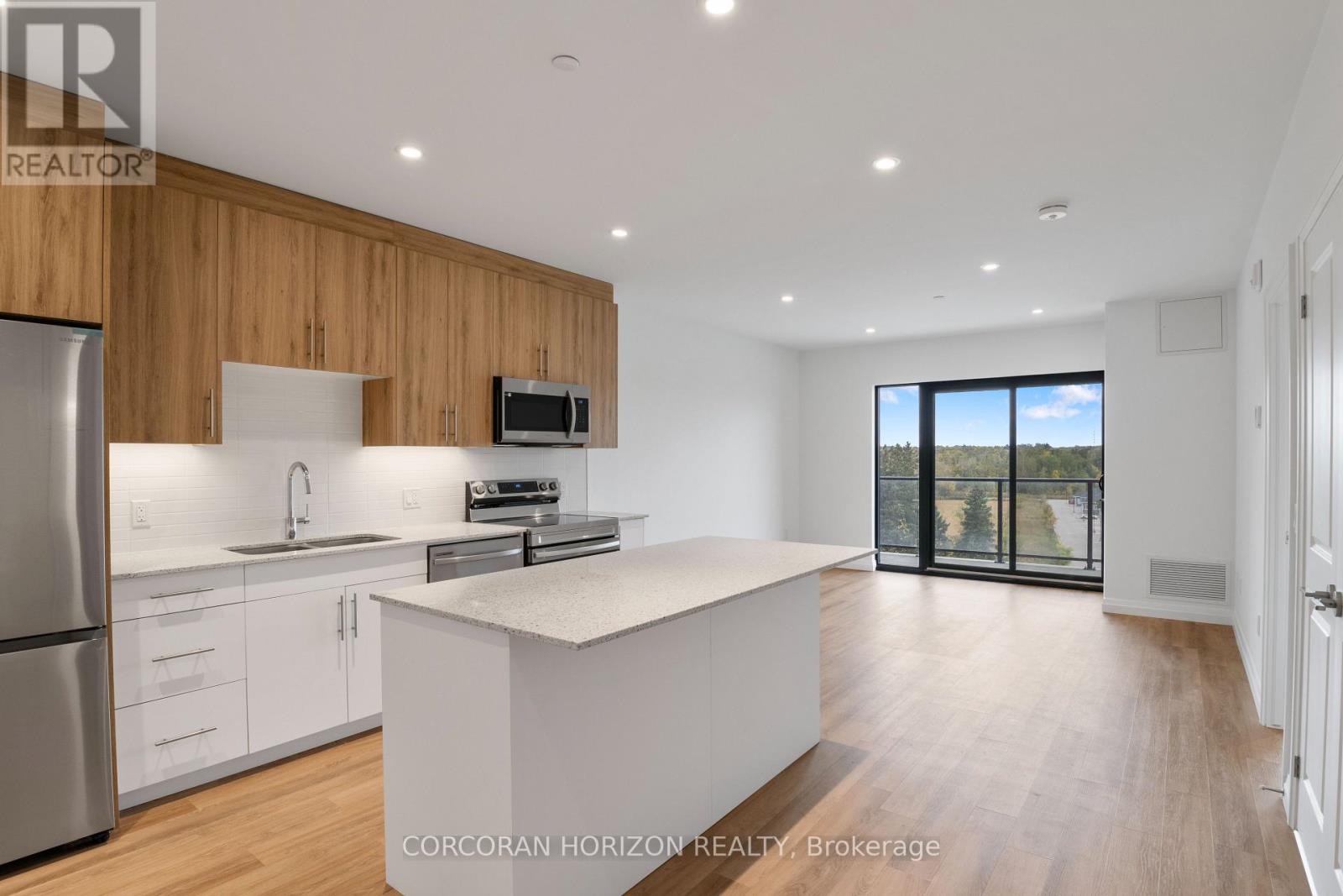 Apartment at 717 - 525 NEW DUNDEE ROAD, Kitchener