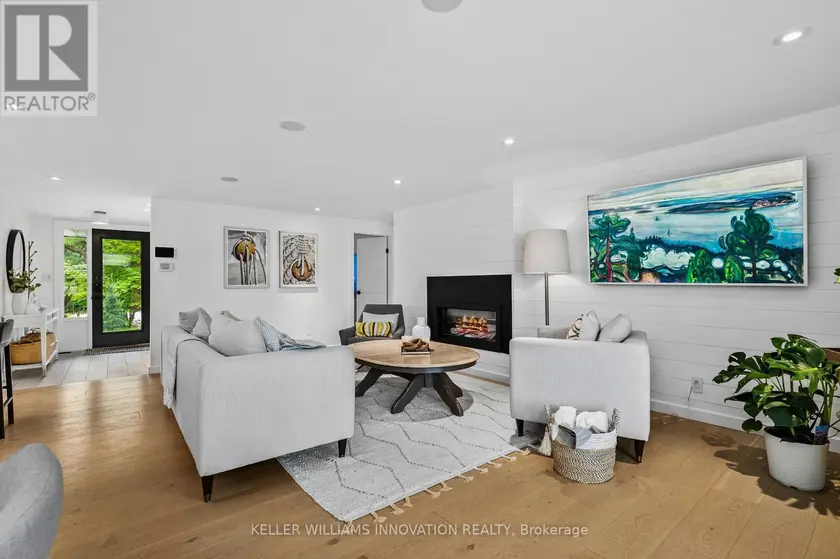 Detached at 2872 MUSKOKA ROAD 118 W, Muskoka Lakes