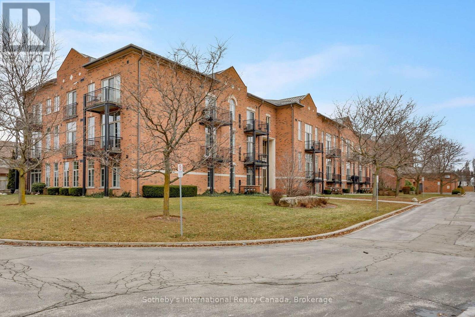 Apartment at 219 - 262 DUNDAS STREET E, Hamilton (Waterdown)