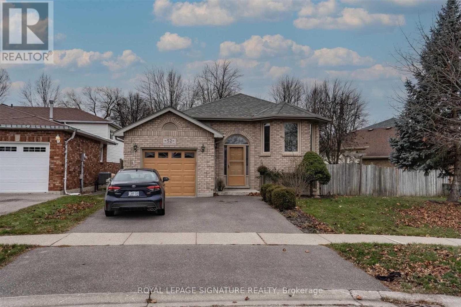 Detached at UPPER - 52 BUCHANAN CRESCENT, Brantford