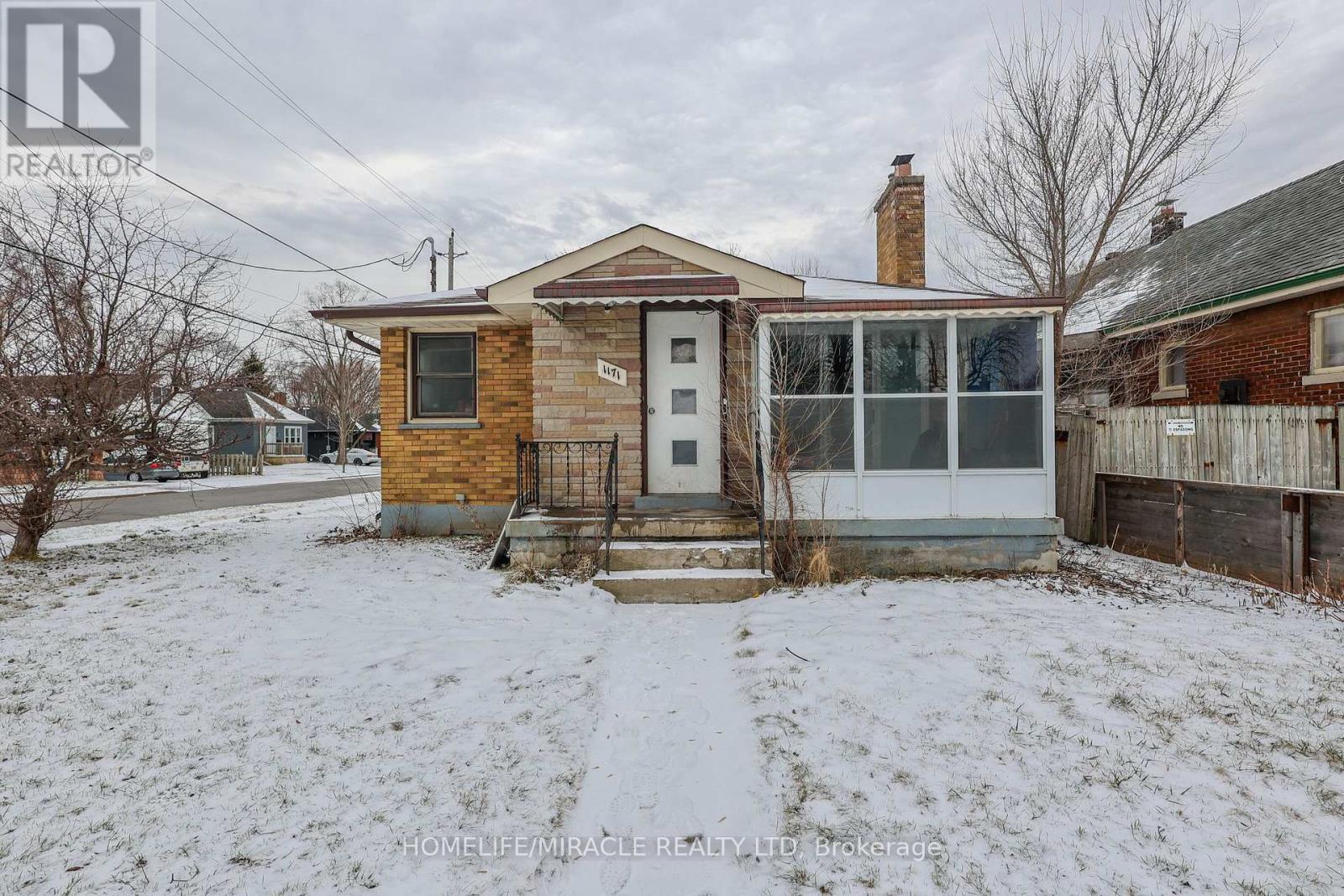 Detached at 1171 OXFORD STREET E, London East (East G)