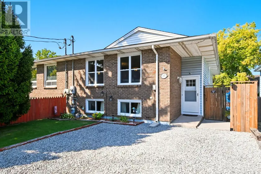 Semi-Detached/Link at 117 BARTLETT STREET, Thorold