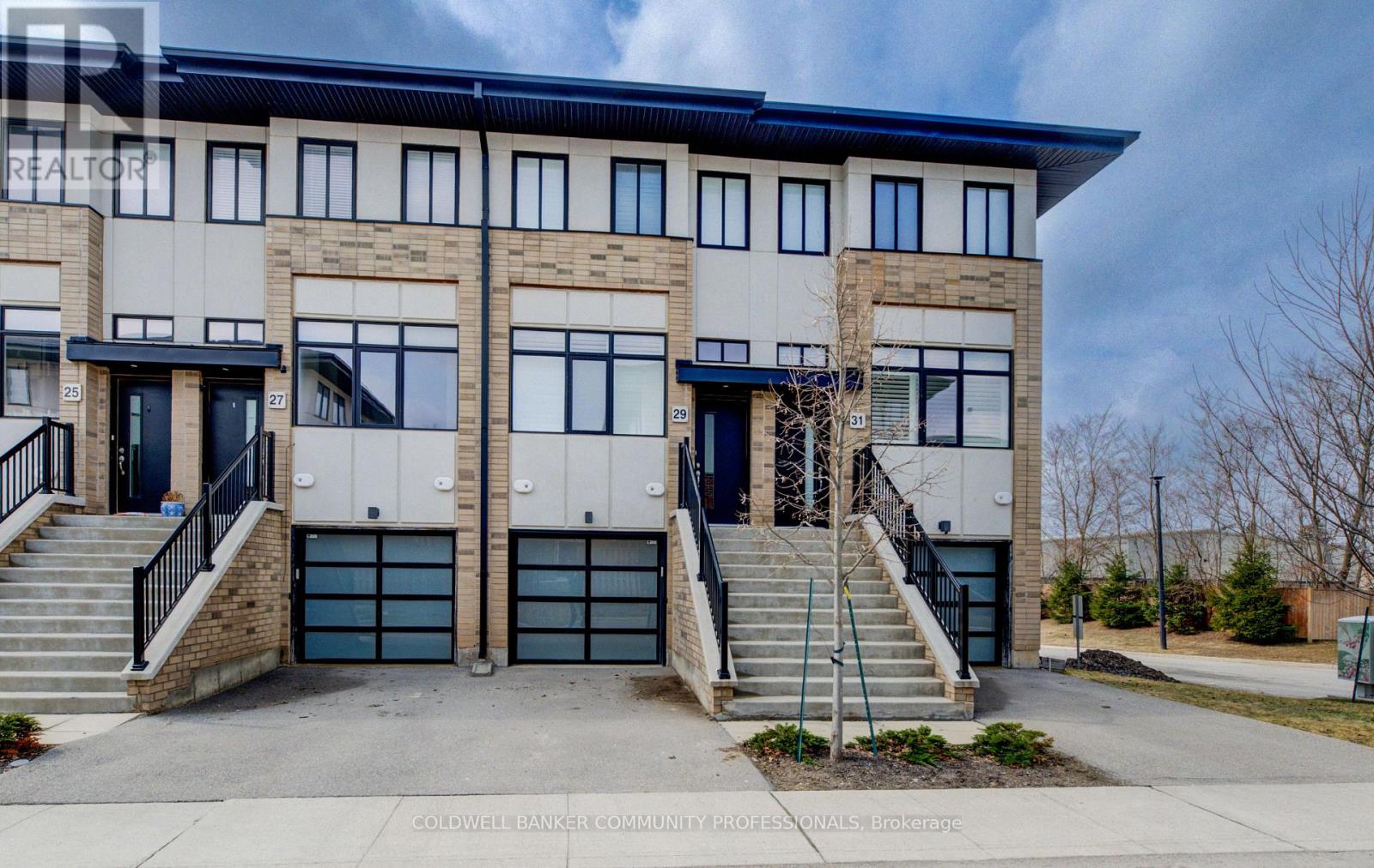 Townhouse at 29 WILINGS LANE, Hamilton (Ancaster)