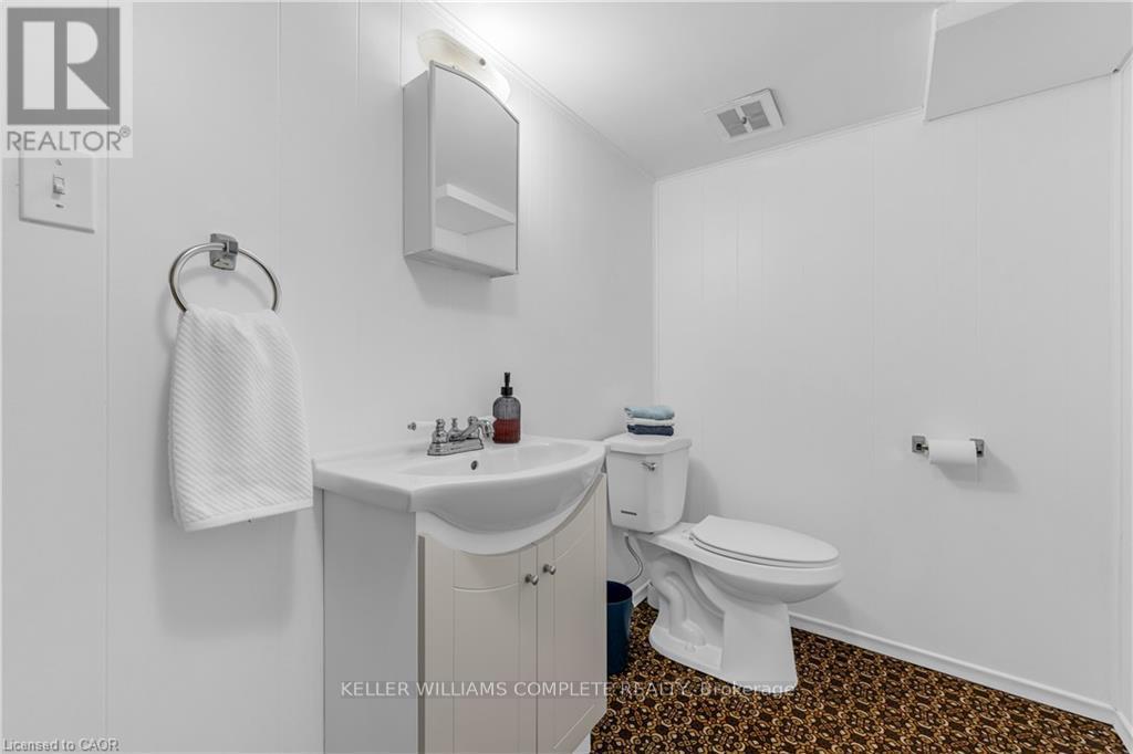 Detached at 77 LAWFIELD DRIVE, Hamilton