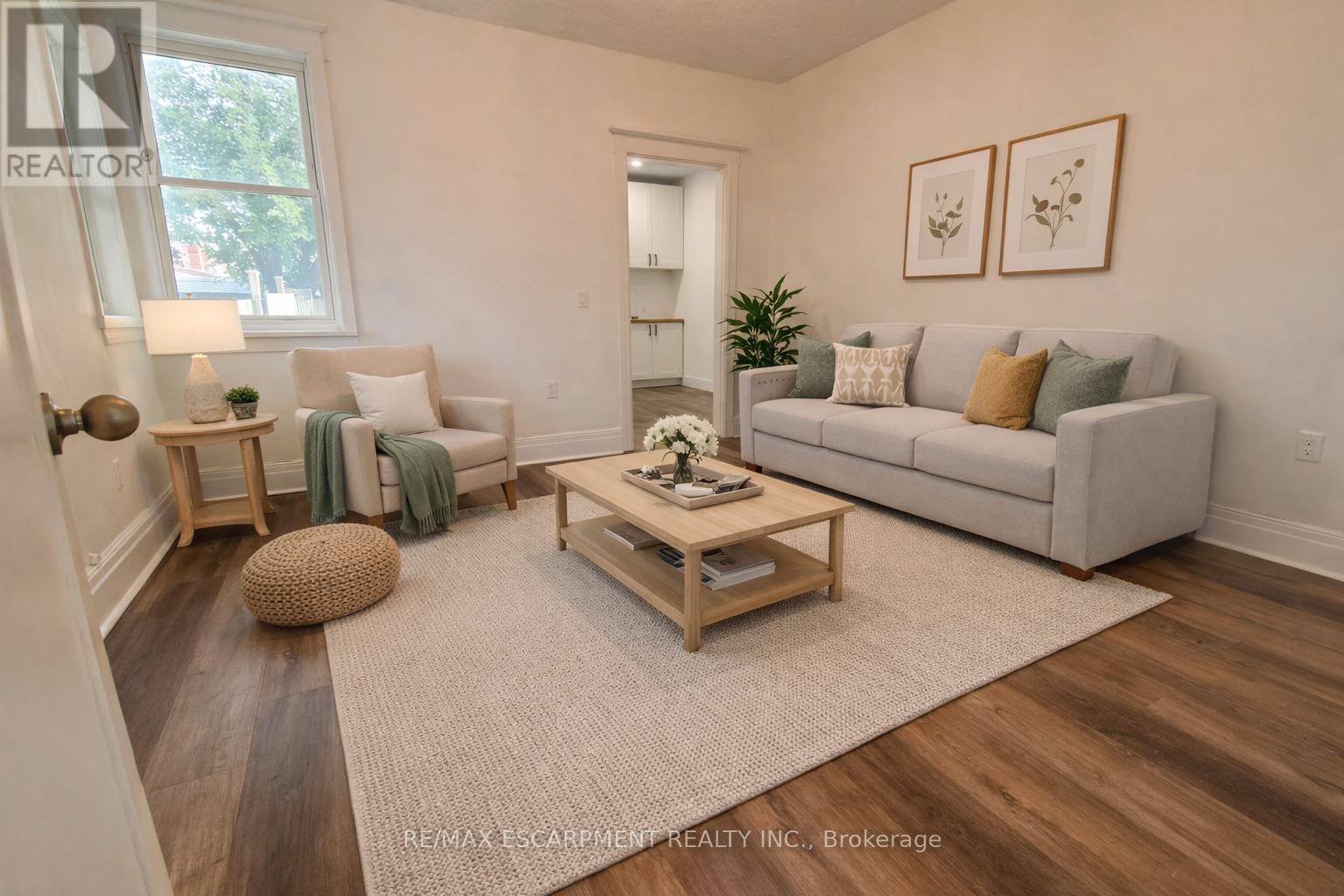 Semi-Detached/Link at 1 - 198 SHERMAN AVENUE N, Hamilton (Stipley)