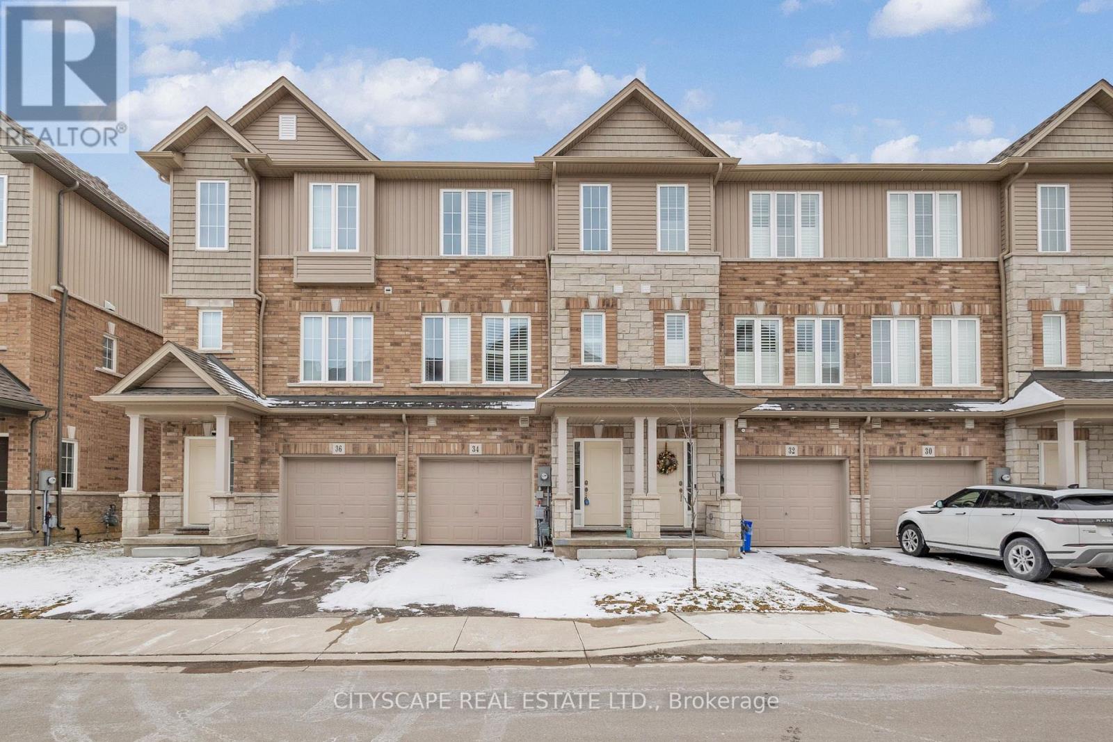 Townhouse at 9 - 34 LAGUNA VILLAGE CRESCENT, Hamilton