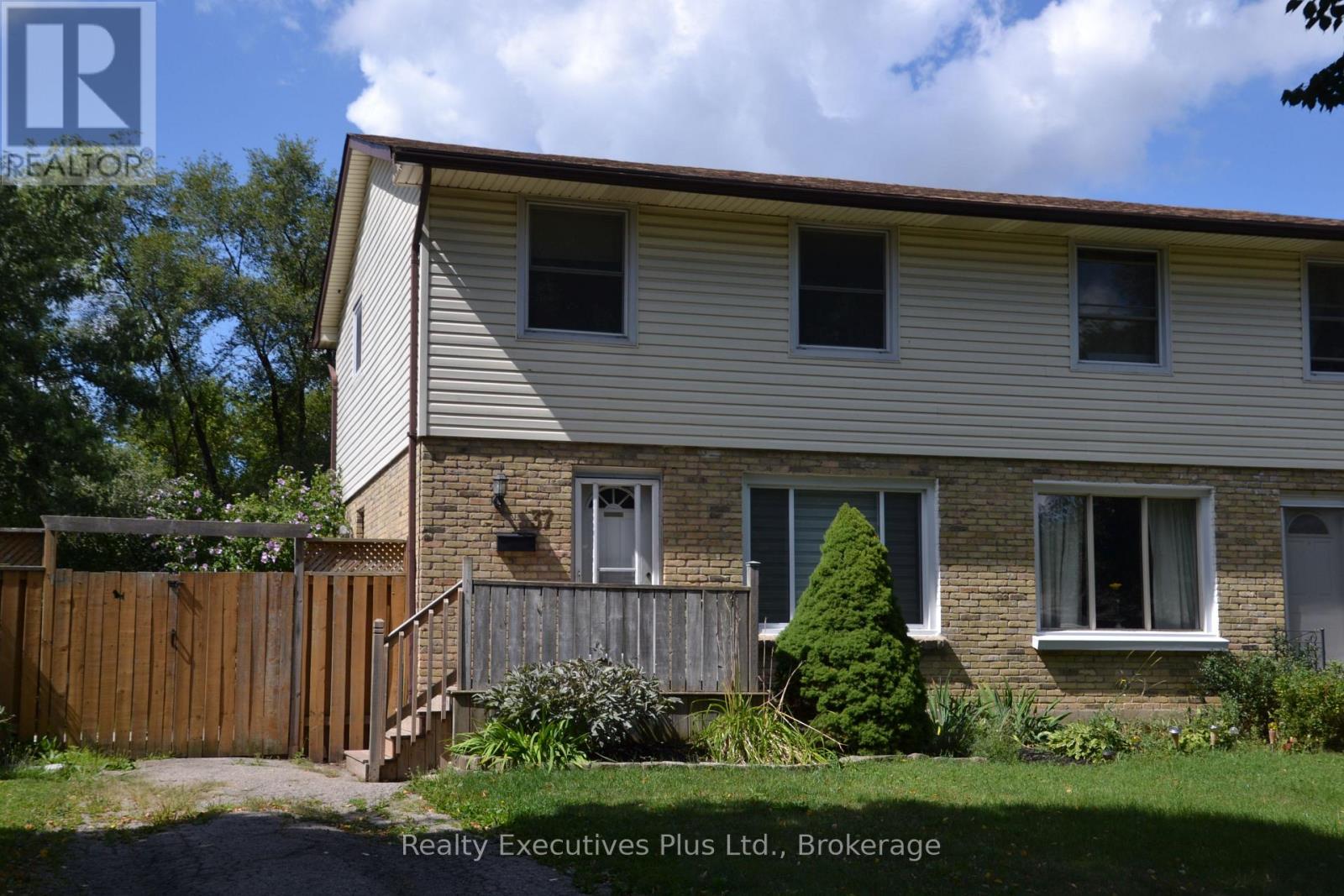 Semi-Detached/Link at 37 KINTAIL CRESCENT, London South (South Y)