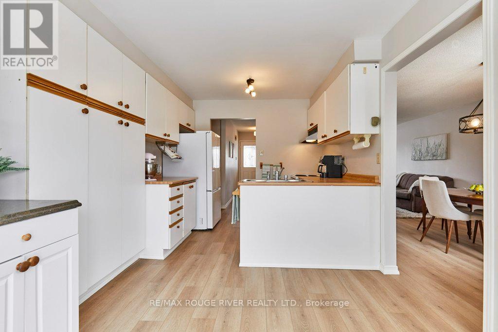 Detached at 34 CEDAR COURT, Kawartha Lakes