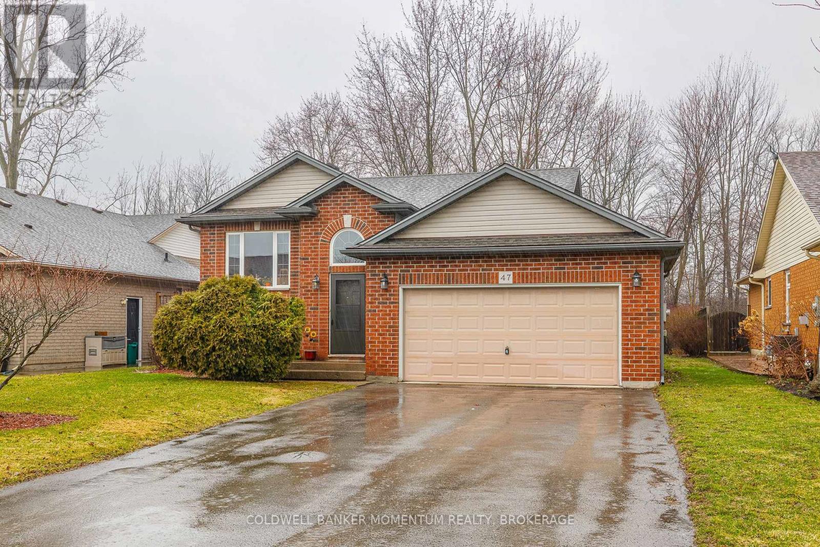 Detached at 47 THOROLD AVENUE, Thorold (Port Robinson)