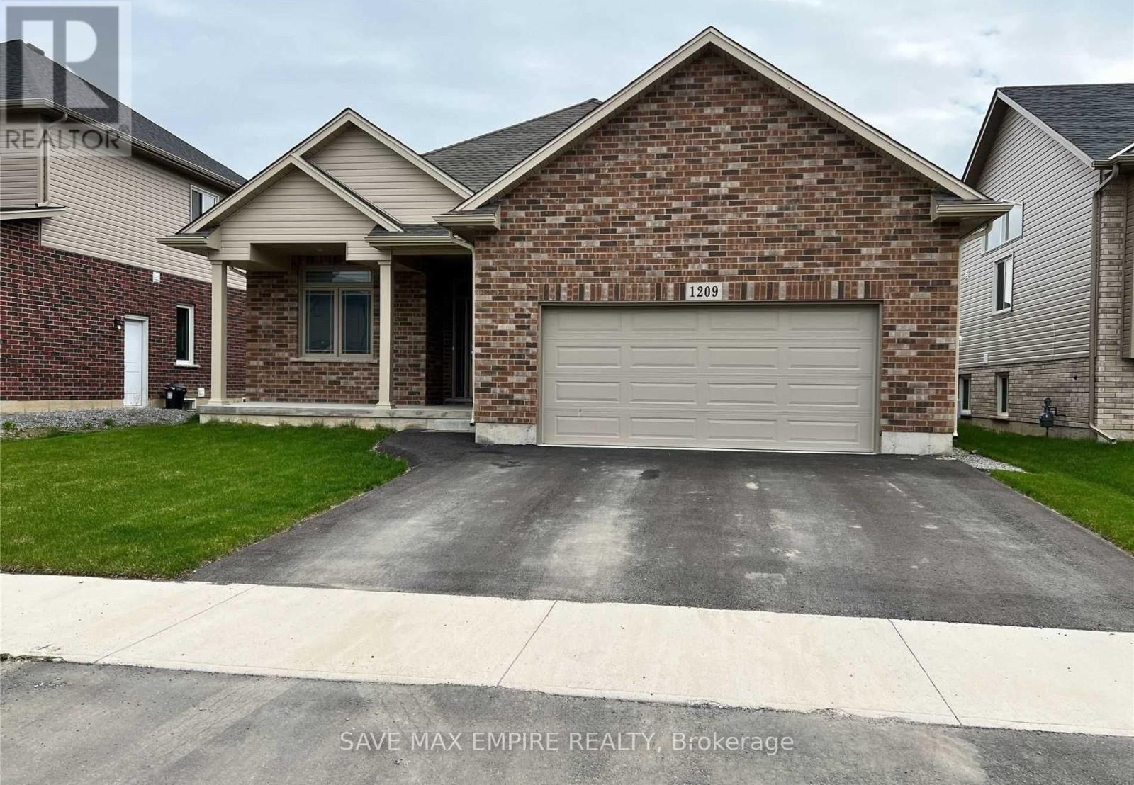 Detached at 1209 UPPERS LANE, Thorold (Rolling Meadows)
