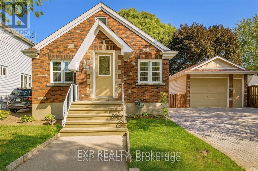 Detached at 20 MARMORA STREET, St. Catharines (E. Chester)