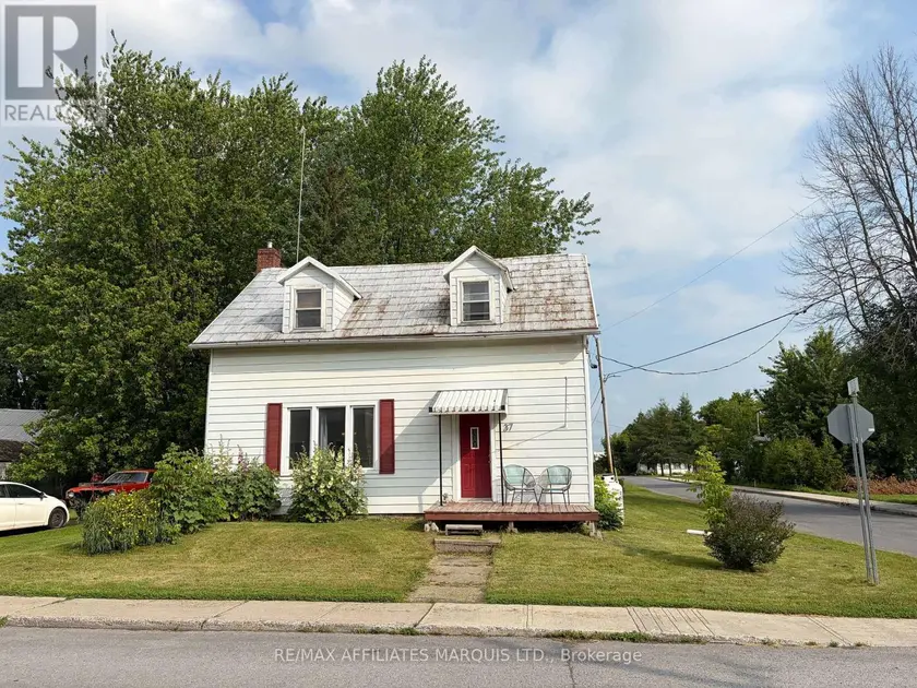 Detached at 37 MAIN STREET, South Stormont