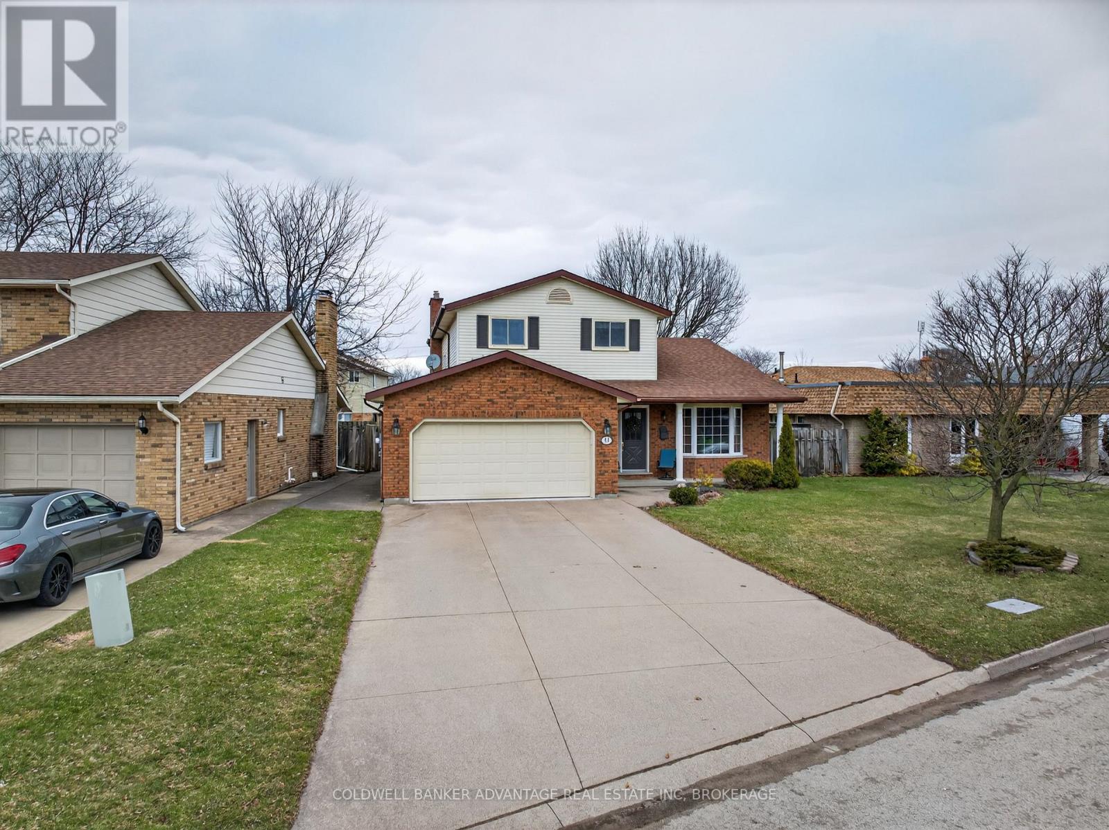 Detached at 41 ADEL DRIVE E, St. Catharines (Carlton/Bunting)