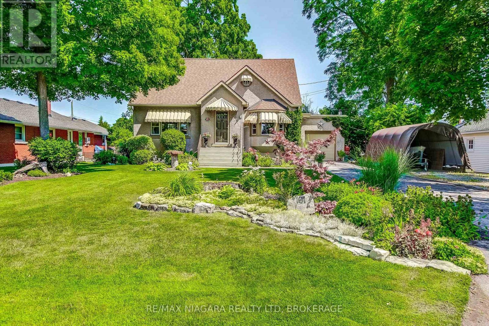 Detached at 101 DIVISION STREET, Port Colborne (Sugarloaf)