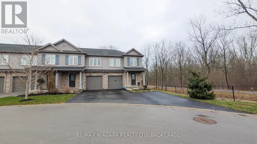 Townhouse at 18 - 340 PROSPECT POINT ROAD N, Fort Erie