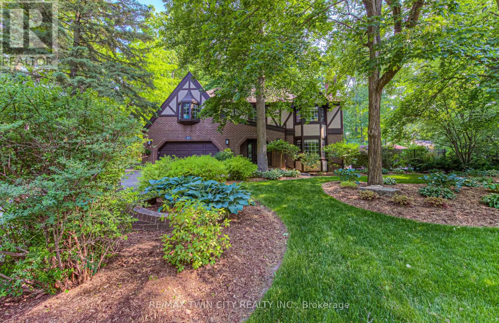 Detached at 370 GREEN ACRES DRIVE, Waterloo