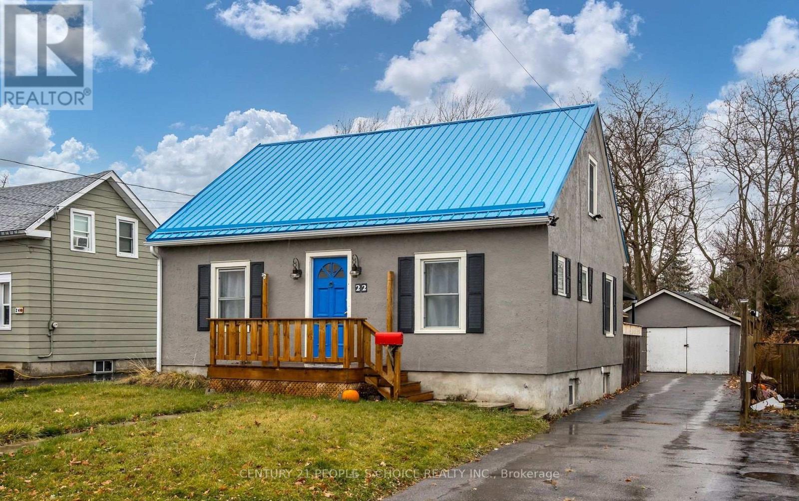 Detached at 22 PARKER STREET, Belleville (Belleville Ward)