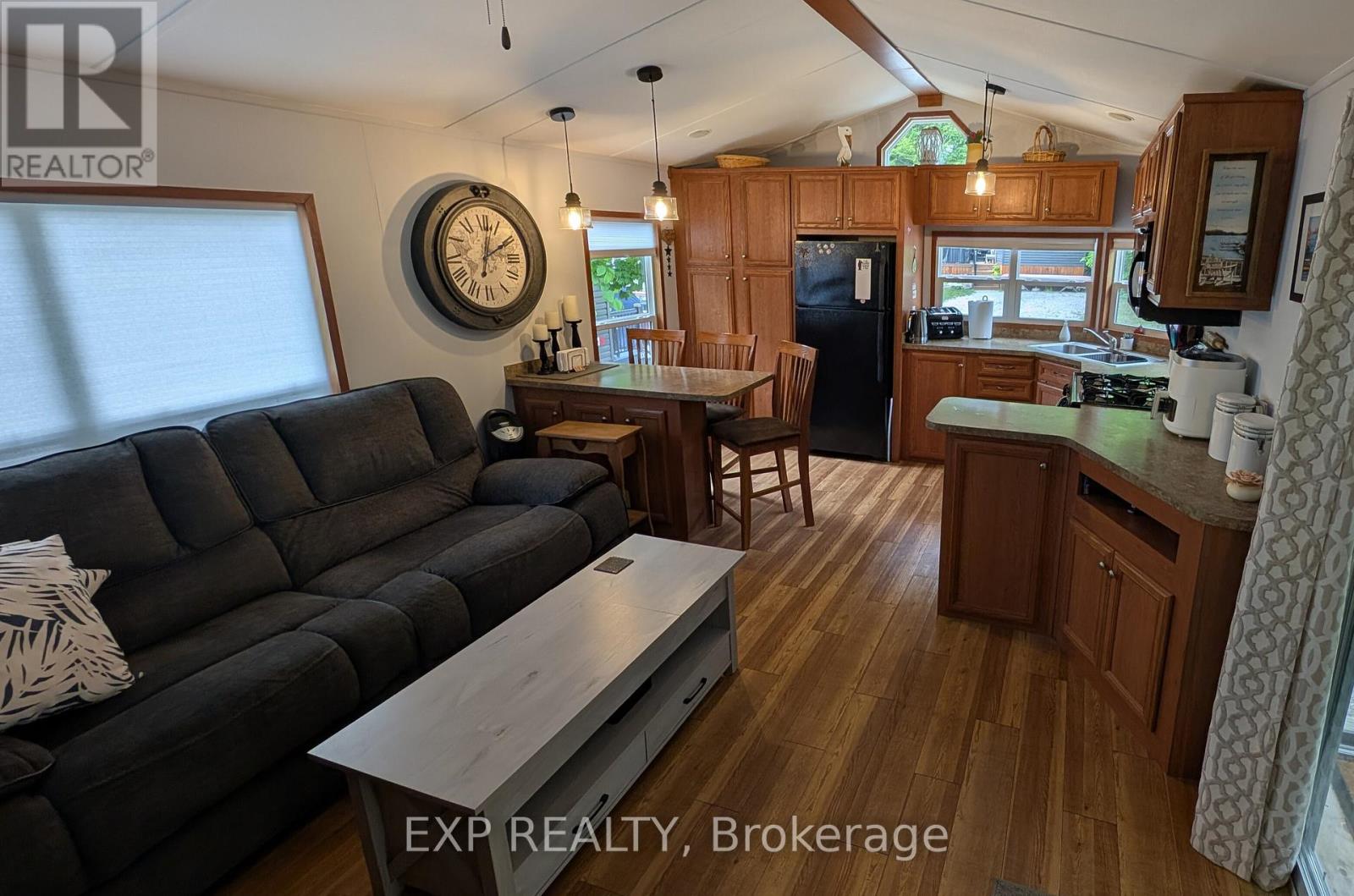 Detached at 1082 SHAMROCK MARINA ROAD, Gravenhurst