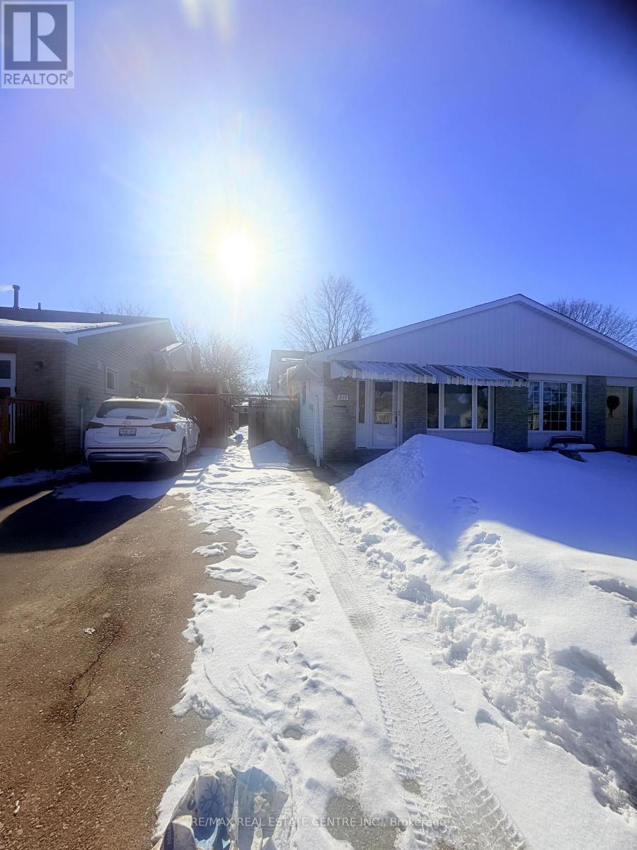 Semi-Detached/Link at 245 HERITAGE DRIVE, Kitchener