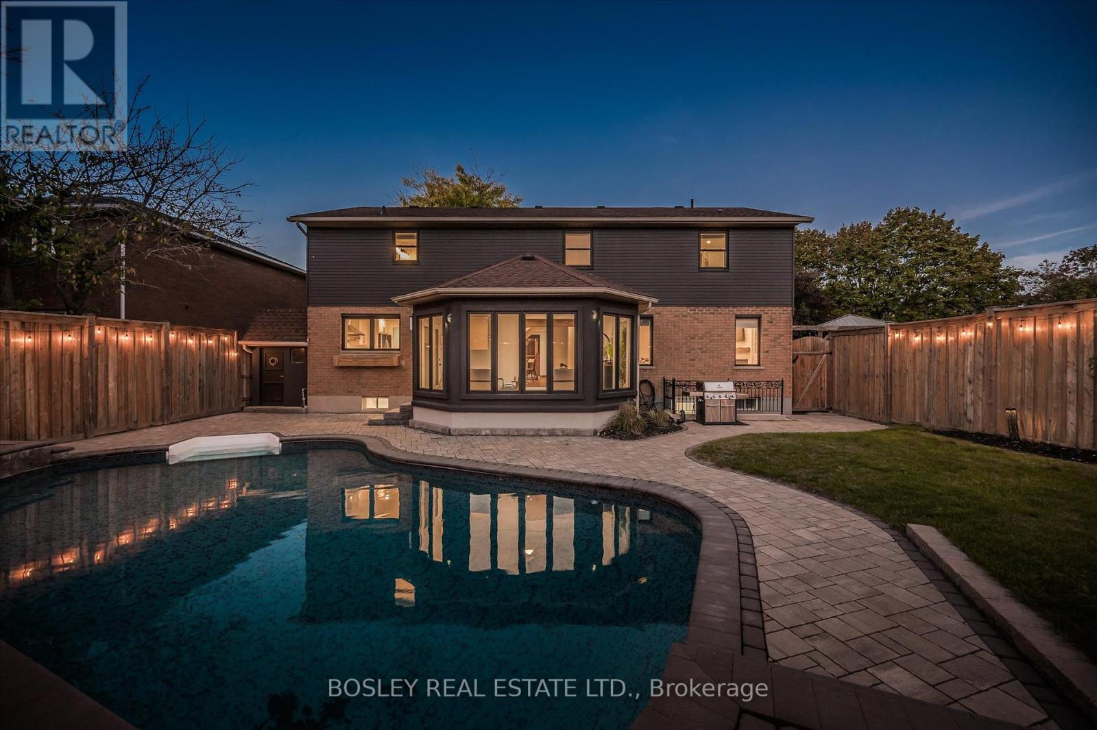Detached at 601 SANDRINGHAM DRIVE, Waterloo
