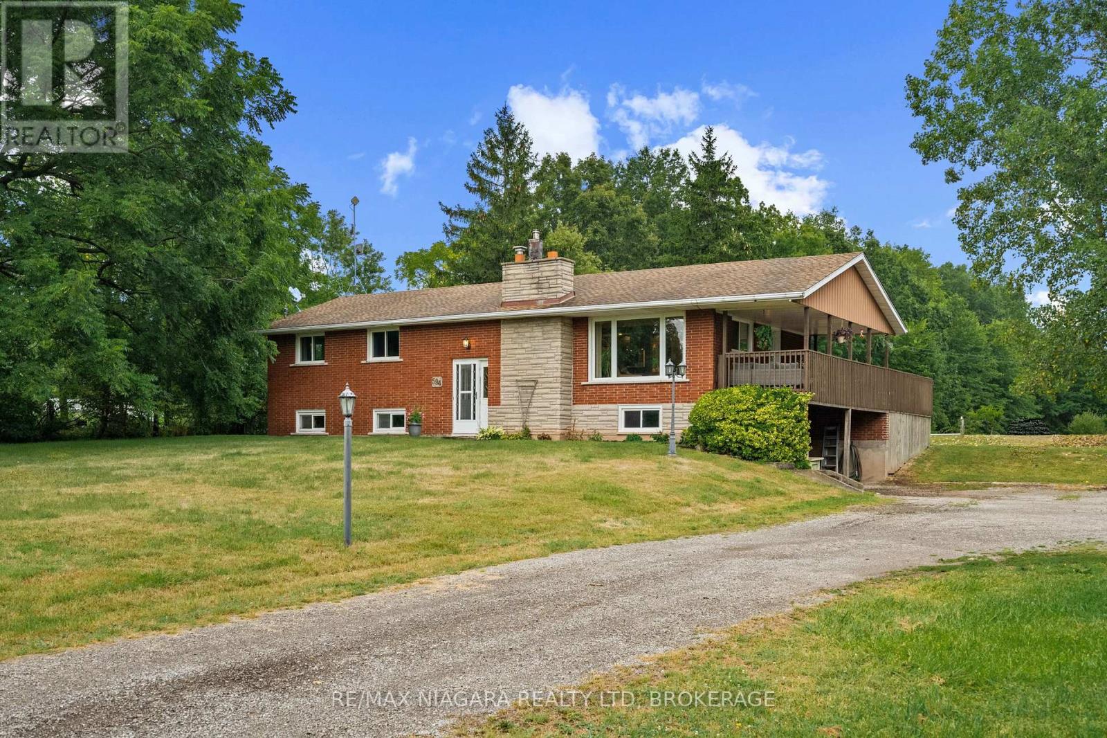 Detached at 594 DOANS RIDGE ROAD, Welland (Cooks Mills)