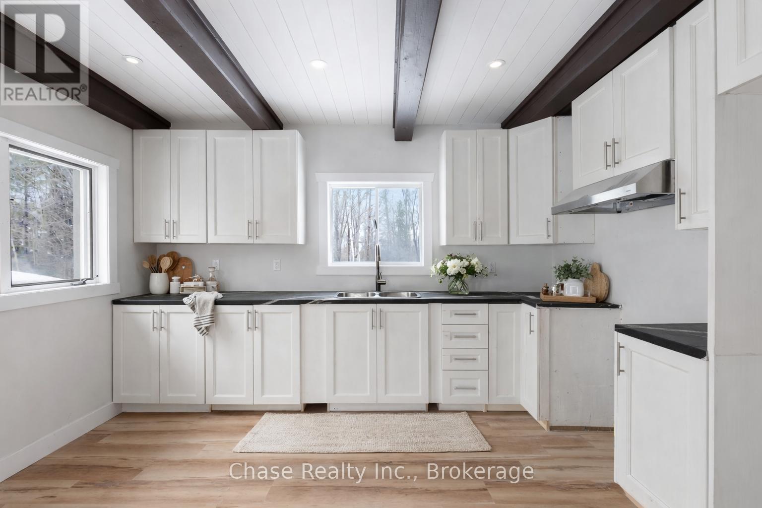 Detached at 878 DEER LAKE RD ROAD, Huntsville