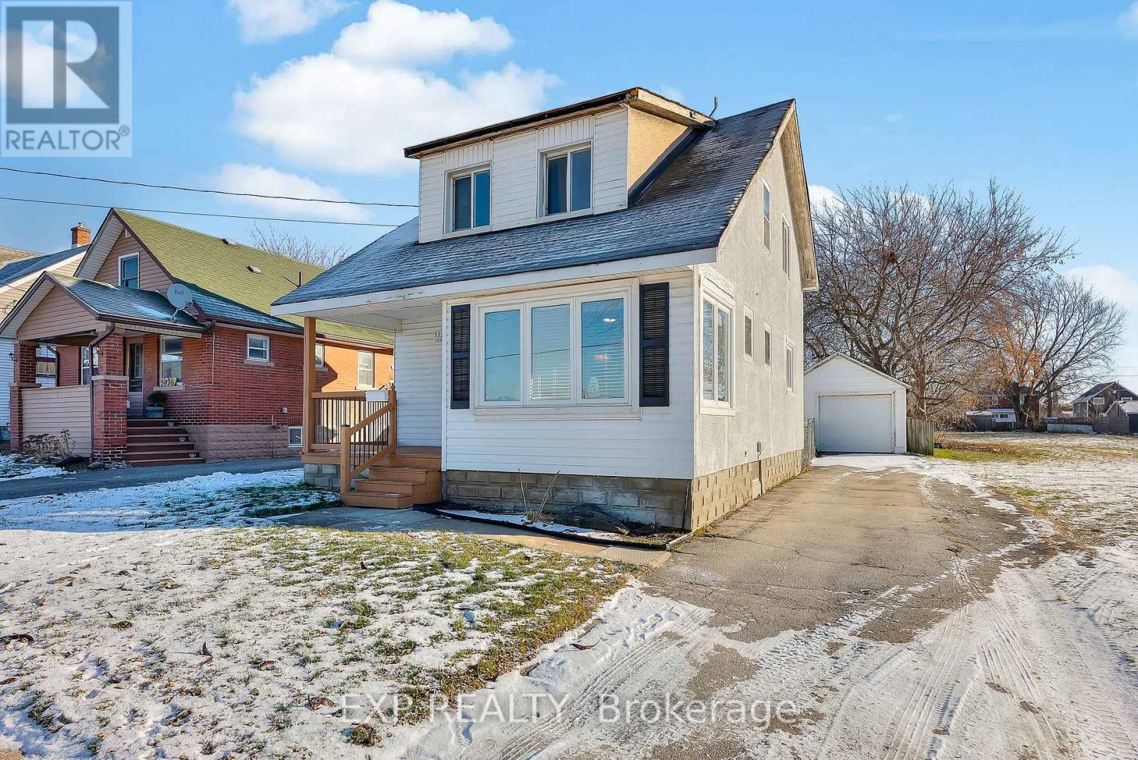 Detached at 5932 CARLTON AVENUE, Niagara Falls (Dorchester)