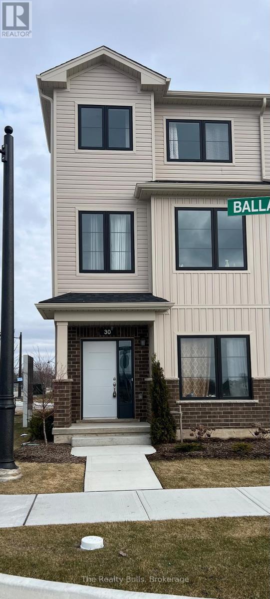 Townhouse at 30 BALLADRY BOULEVARD, Stratford