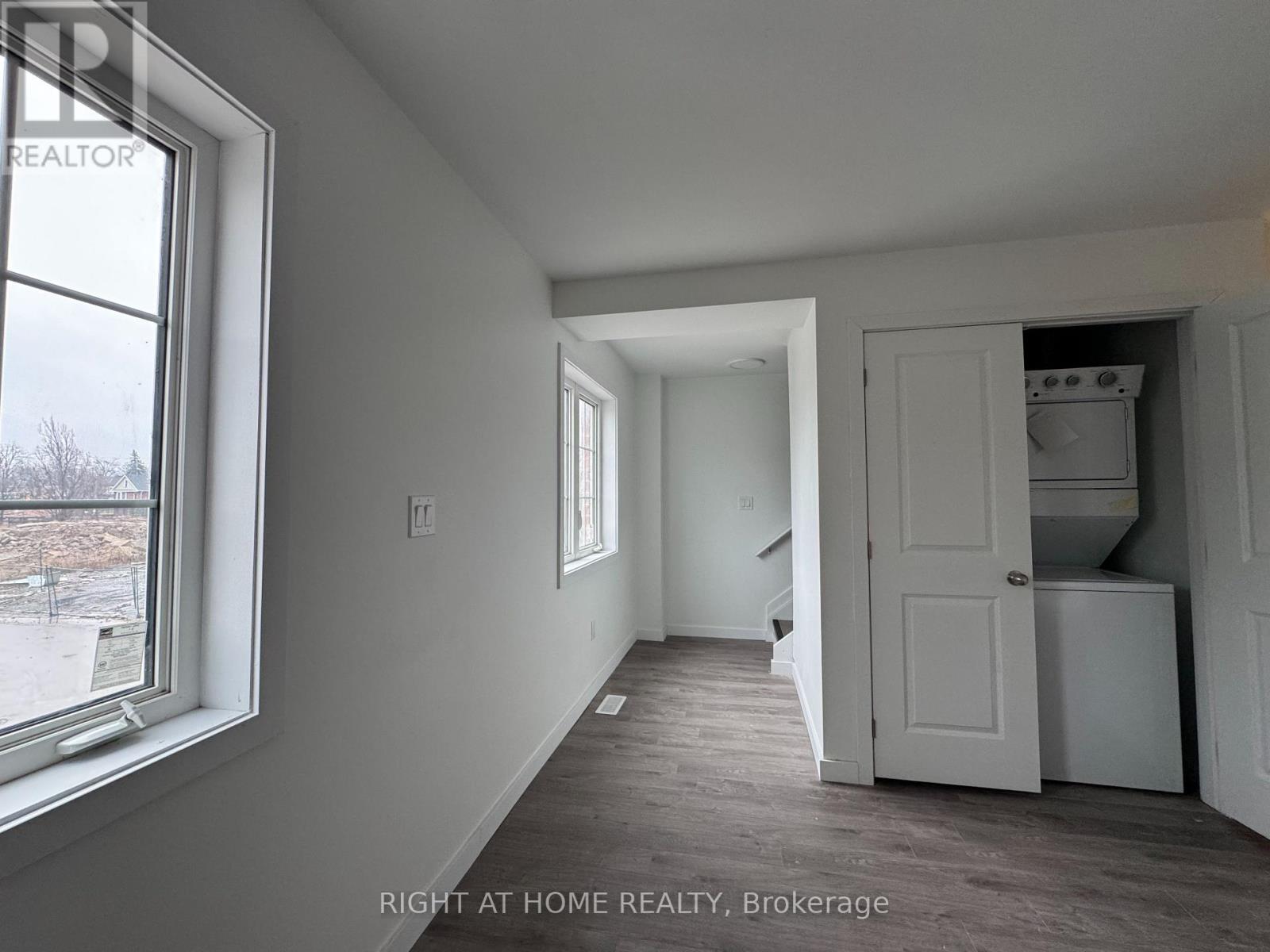 Townhouse at (MAIN) - 127 HIGHRIVER TRAIL, Welland