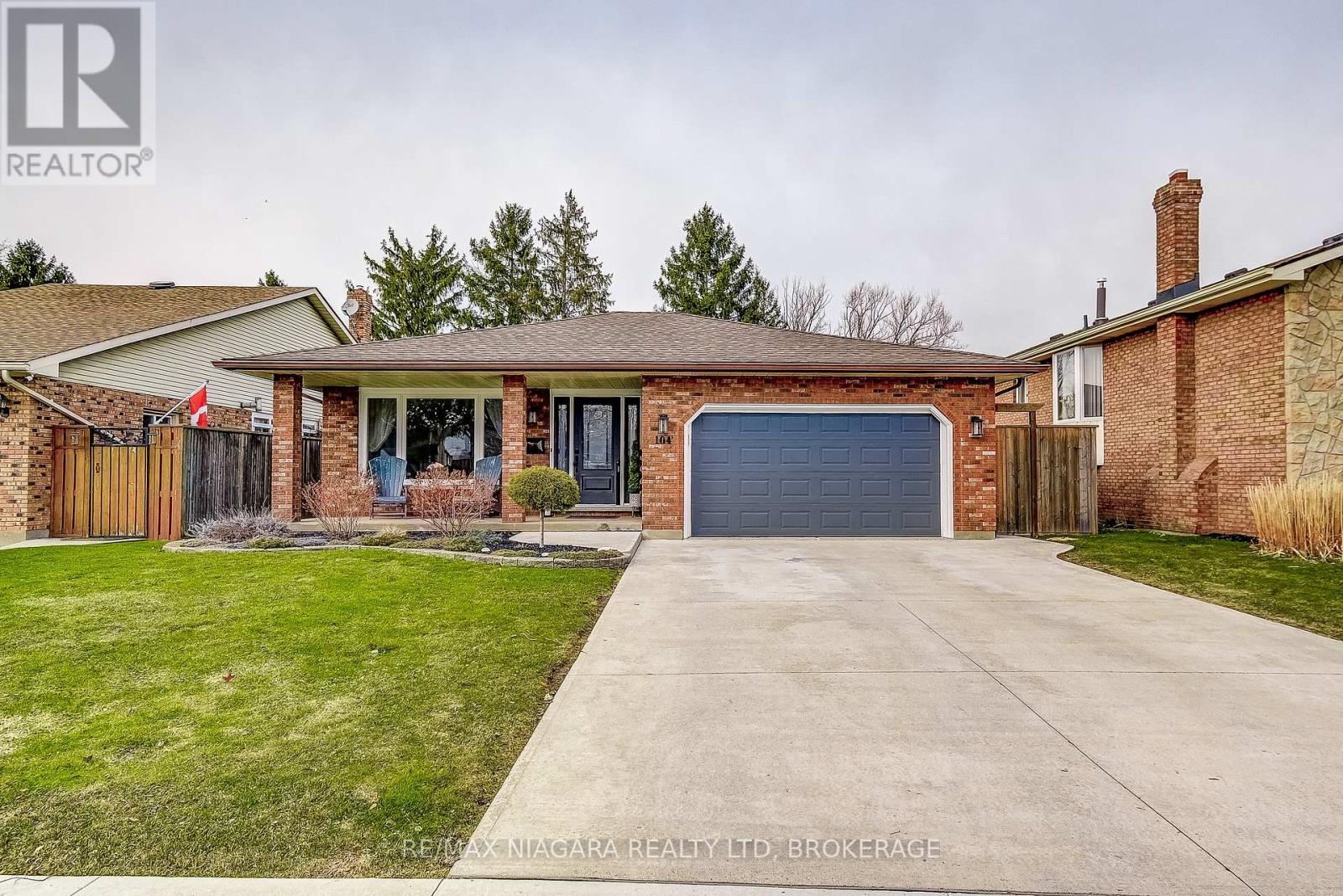 Detached at 104 WHITEOAK CRESCENT, Welland (N. Welland)