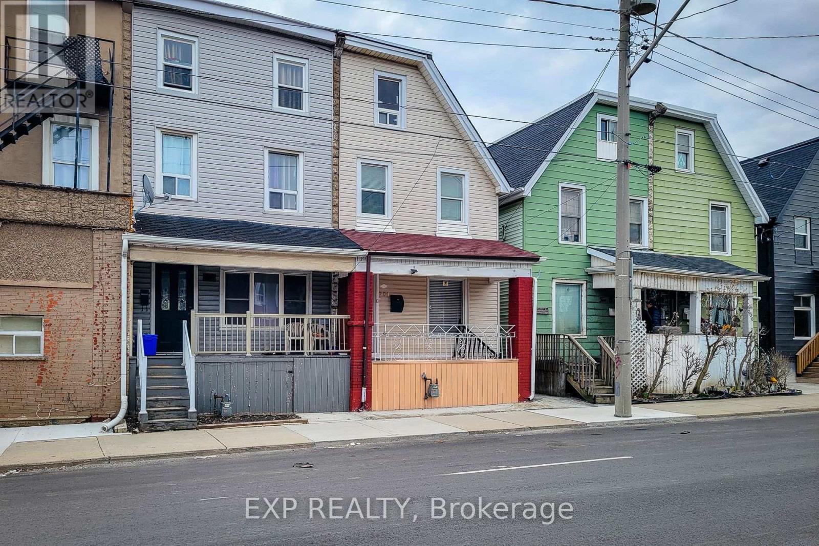 Semi-Detached/Link at 204 SHERMAN AVENUE N, Hamilton (Stipley)