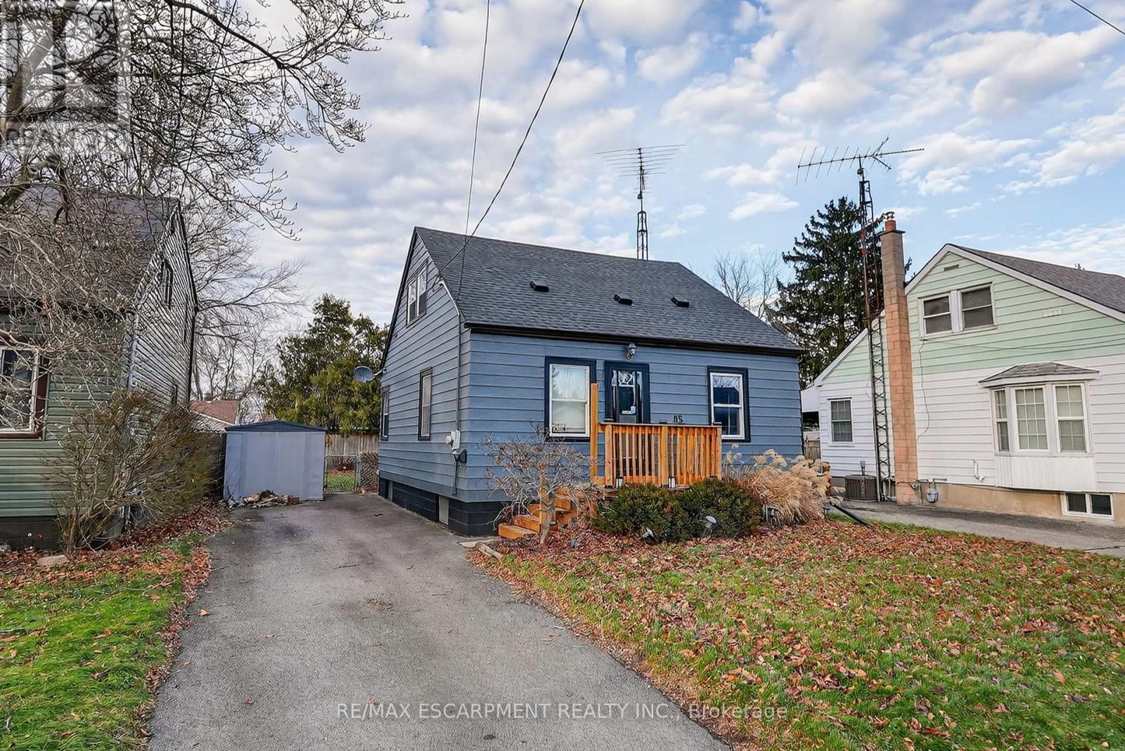 Detached at 85 GRASS AVENUE, St. Catharines (Downtown)