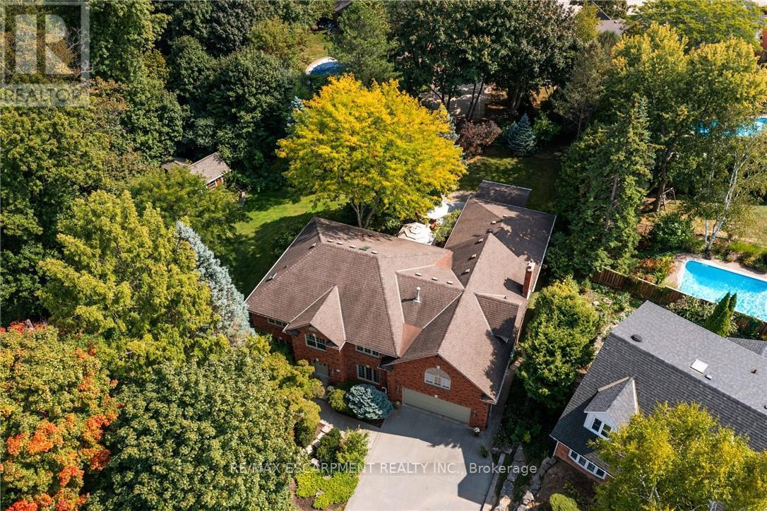 Detached at 373 BROOKVIEW COURT, Hamilton (Ancaster)