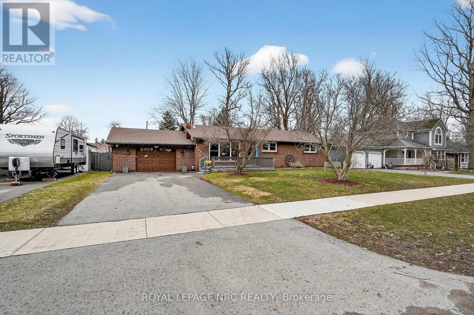 Detached at 700 LAKESIDE ROAD, Fort Erie (Crescent Park)
