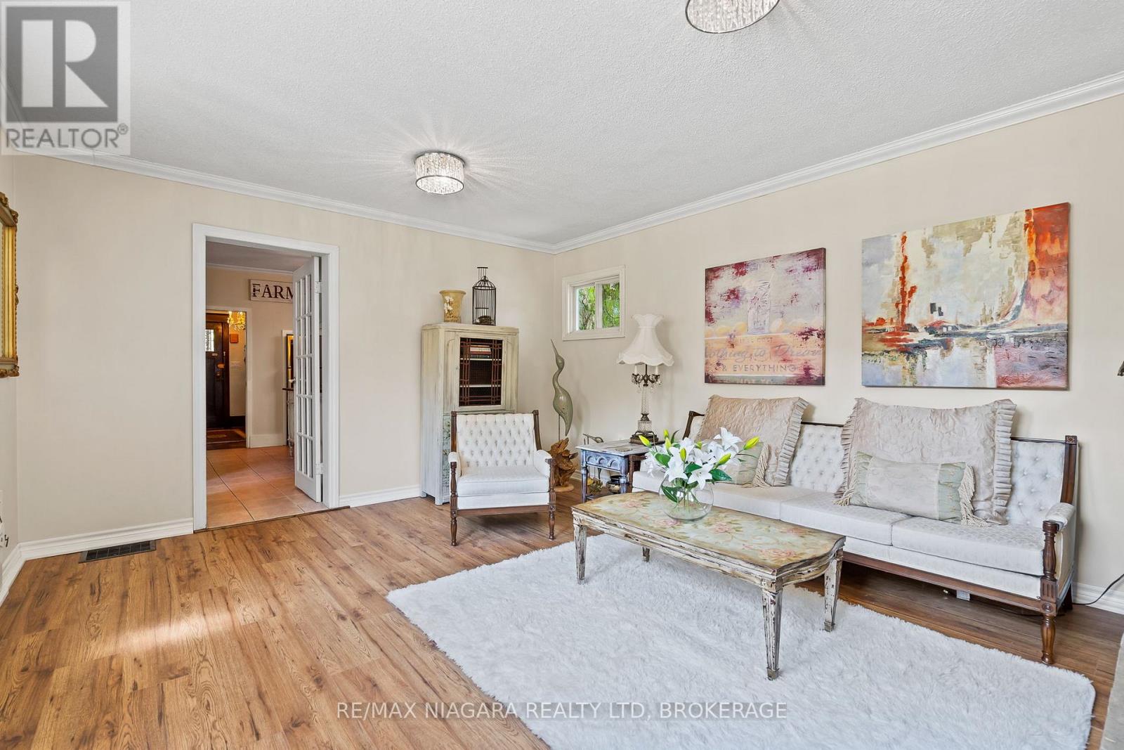 Detached at 2 CARLETON STREET N, Thorold