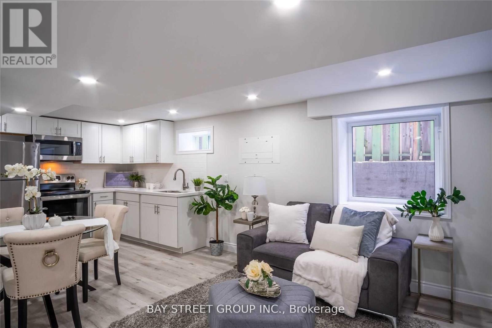 Detached at LOWER - 351 EAST 27TH STREET, Hamilton (Burkholme)