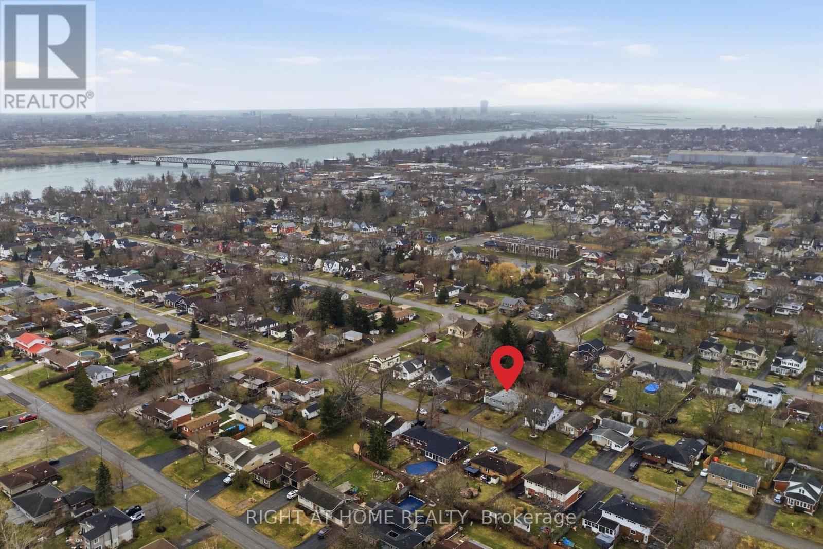Detached at 313 BOWEN ROAD, Fort Erie (Central)