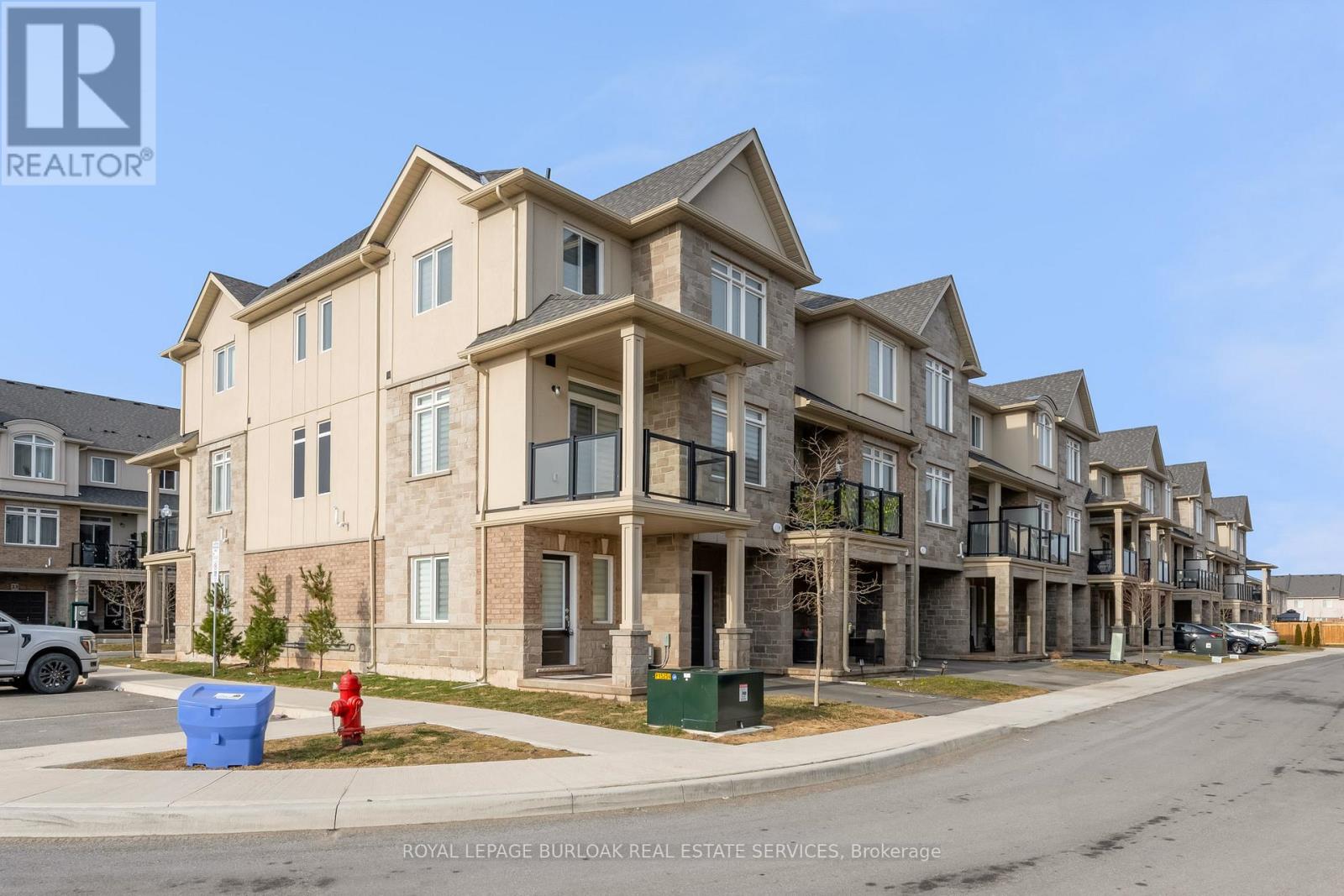 Townhouse at 36 - 40 ZINFANDEL DRIVE, Hamilton (Stoney Creek)