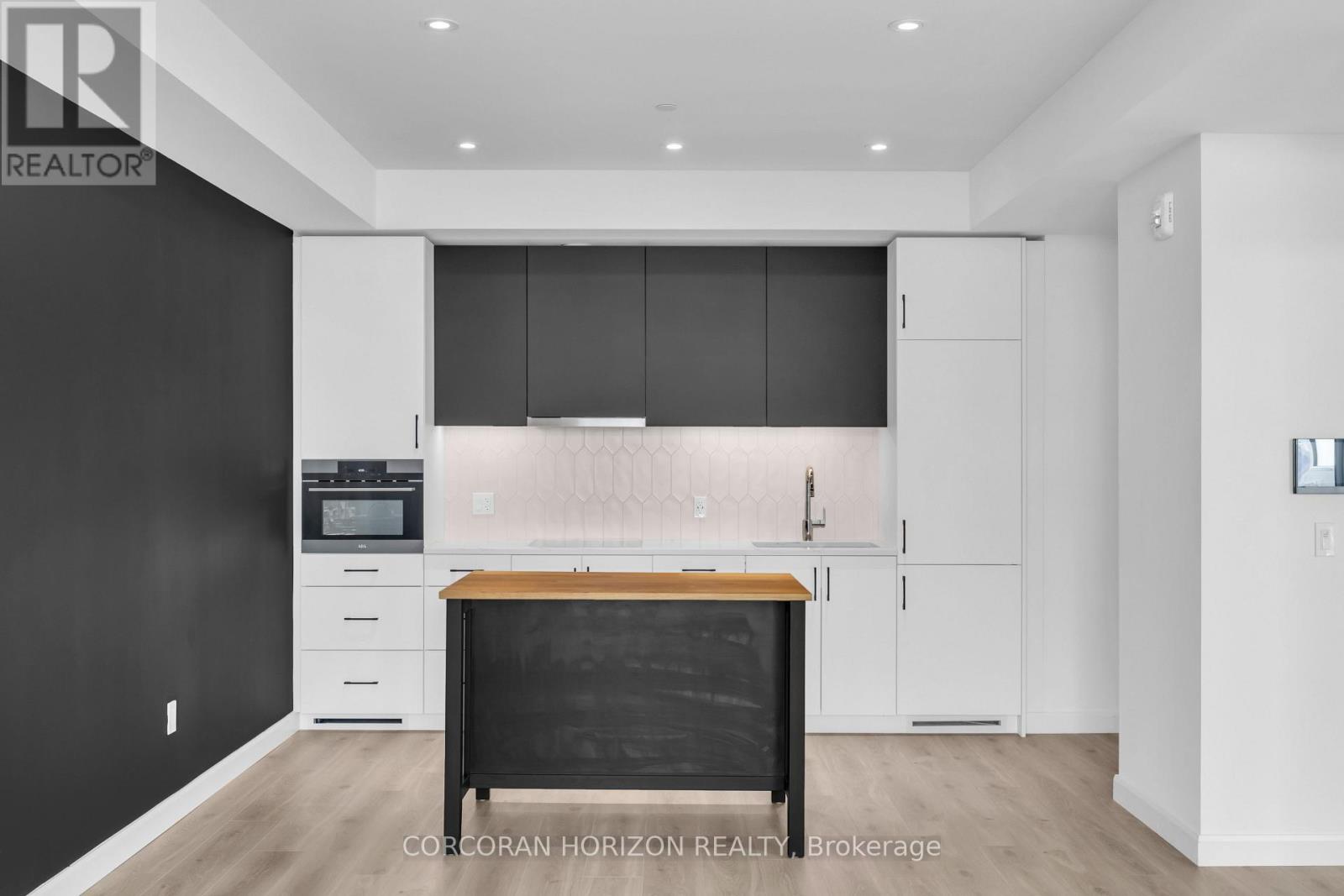 Apartment at 1708 - 741 KING STREET W, Kitchener