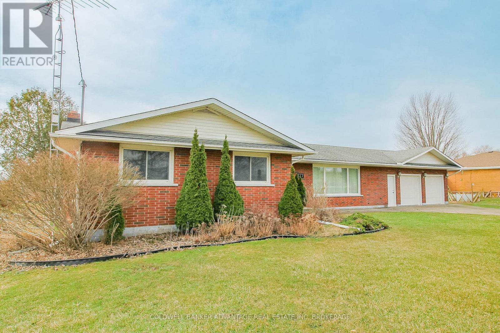 Detached at 377 SILVERTHORN CRESCENT, Welland (Cooks Mills)