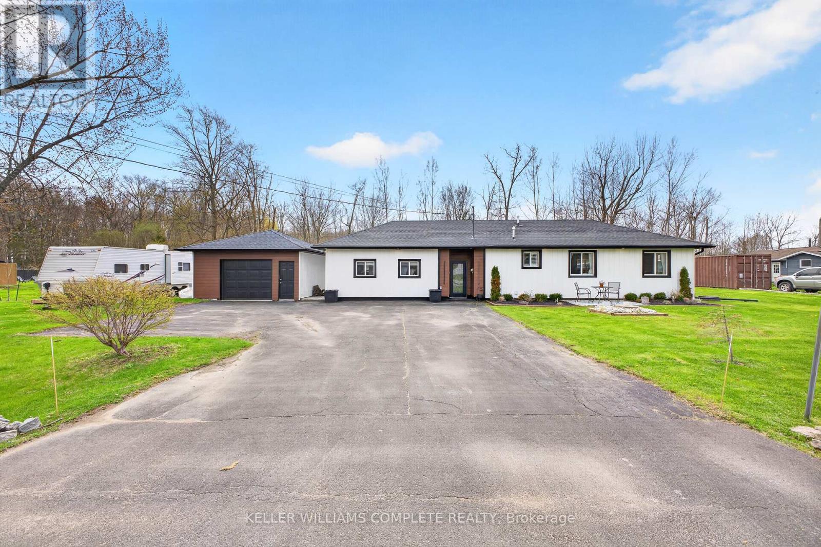 Detached at 2525 VIMY ROAD, Port Colborne