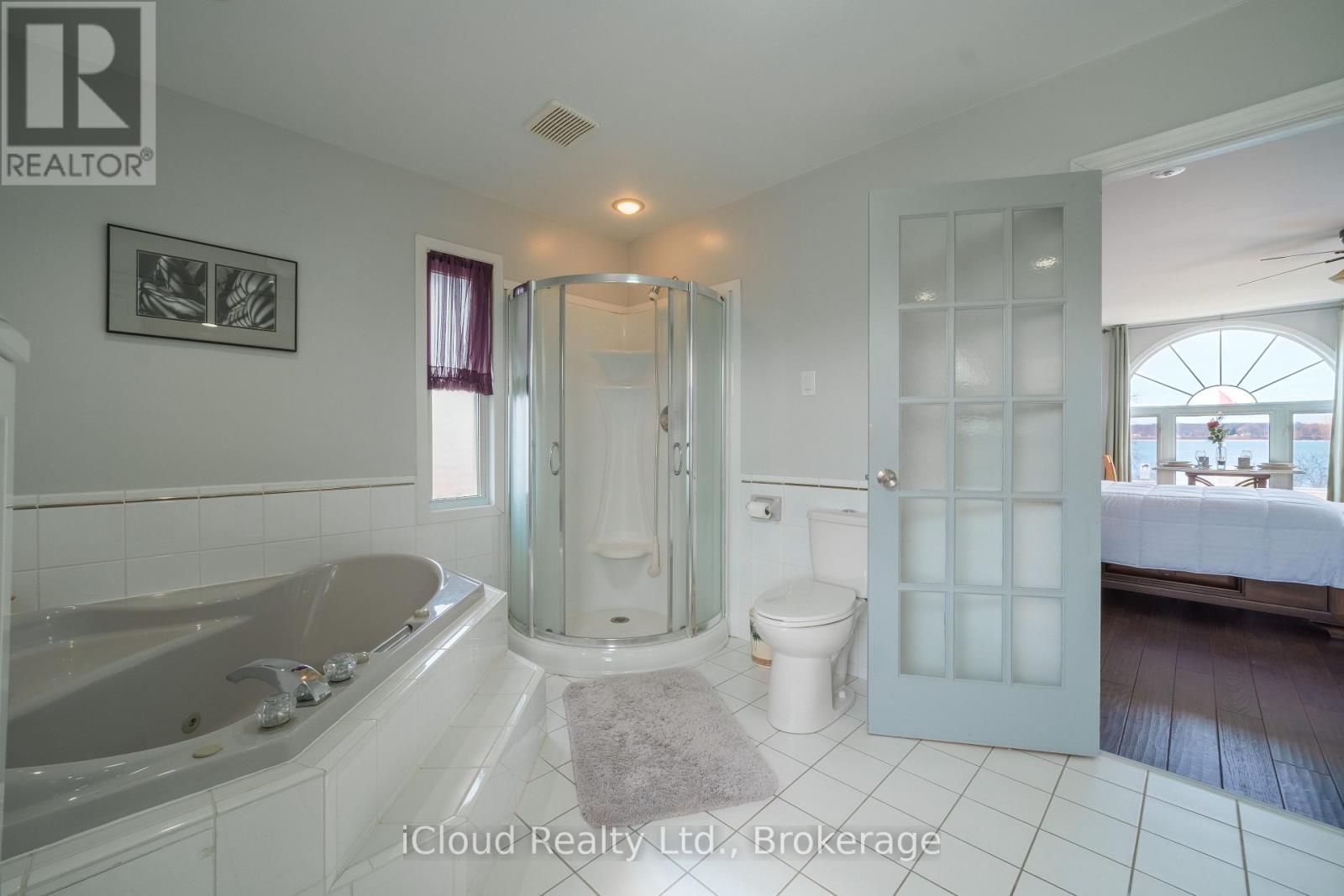 Detached at 4099 NIAGARA PARKWAY, Fort Erie