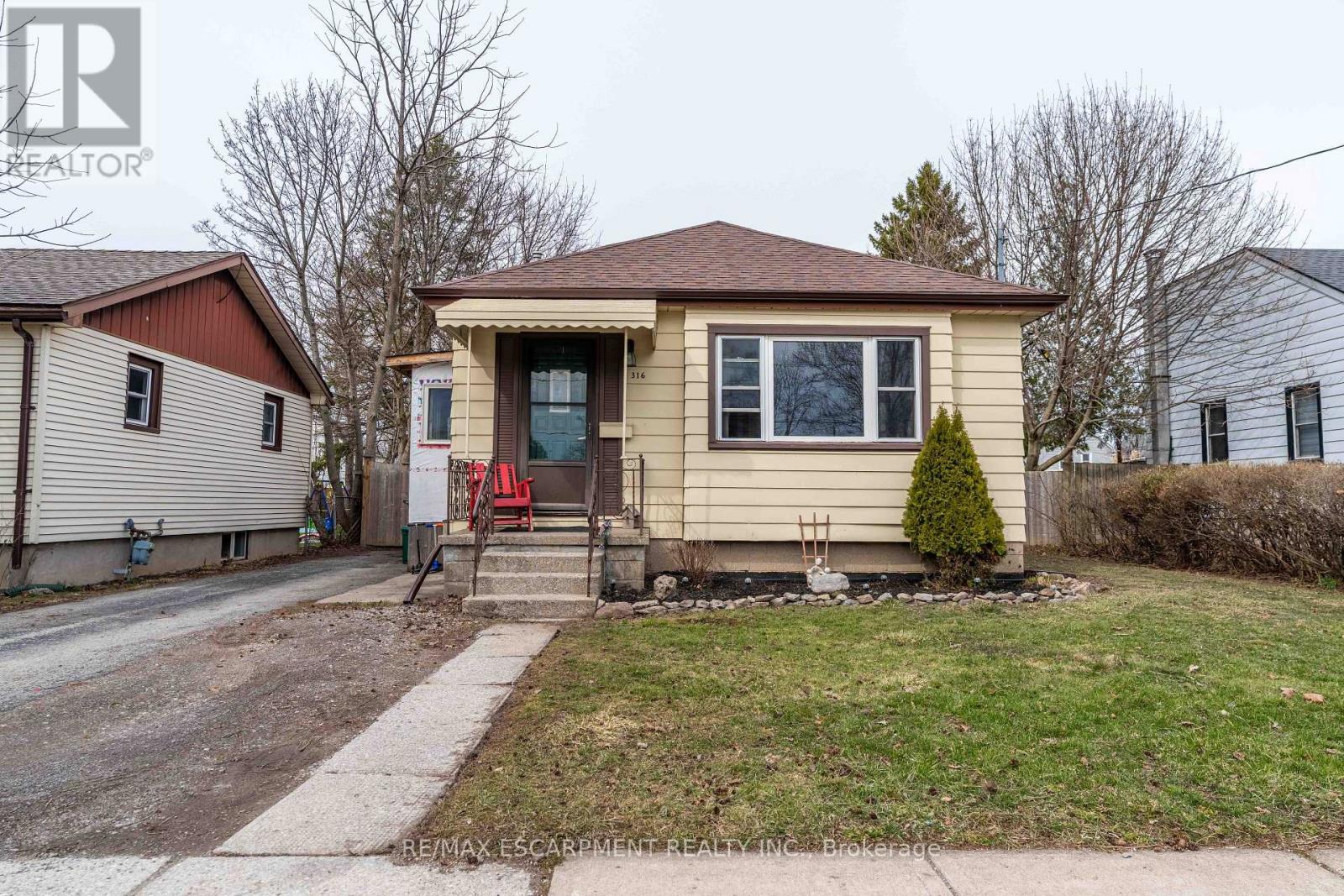 Detached at 316 DUFFERIN STREET, Fort Erie (Central)