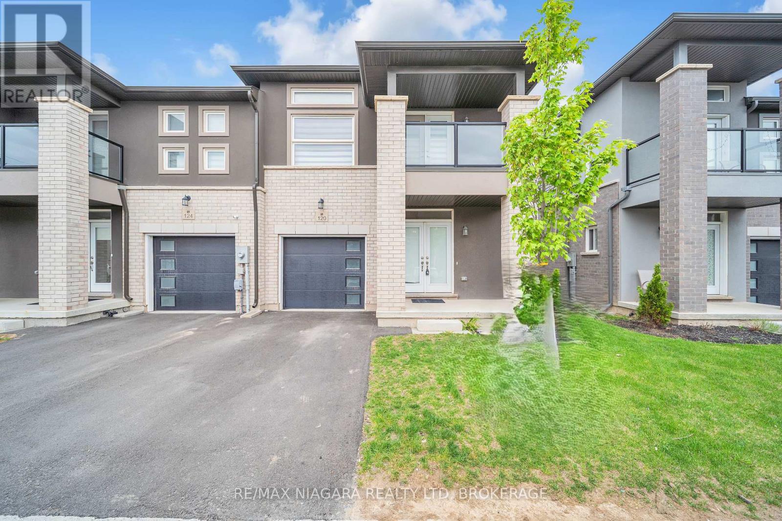 Townhouse at 120 RENFREW TRAIL, Welland (N. Welland)