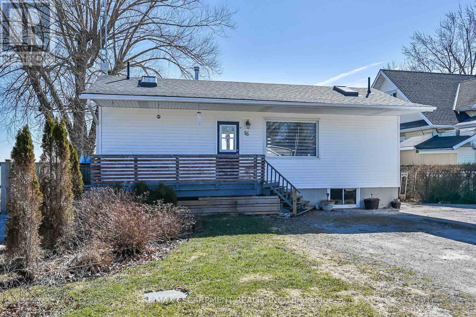 Detached at 16 WILCOX DRIVE, Haldimand (Nanticoke)