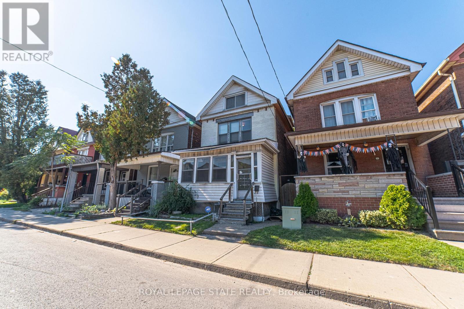 Multiplex at 35 SHERMAN AVENUE N, Hamilton (Gibson)