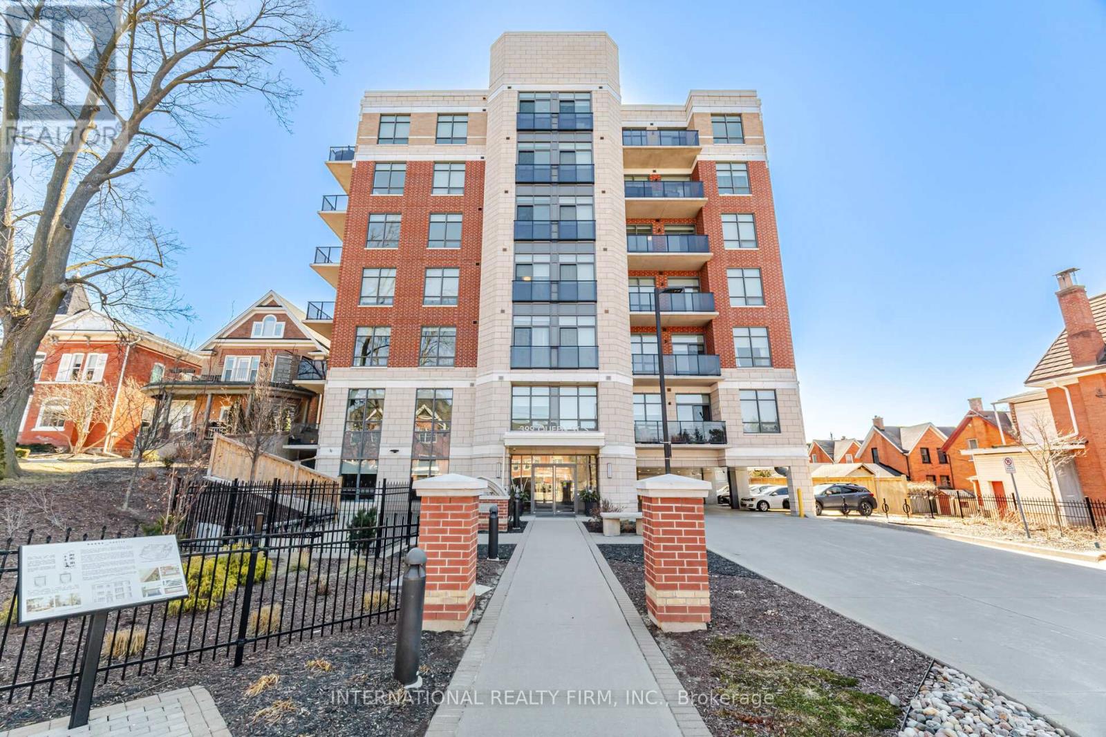 Apartment at 211 - 399 QUEEN STREET S, Kitchener
