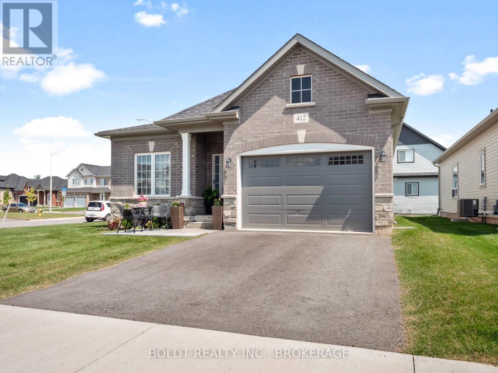 Detached at 412 HUMMEL CRESCENT, Fort Erie (Lakeshore)